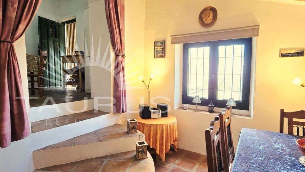 4 bedroom Villa for sale in Competa with pool garage - € 449,950 (Ref: 10168365)