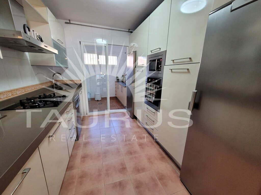 3 slaapkamer Huis te koop in Chilches met garage - € 465.000 (Ref: 10180369)