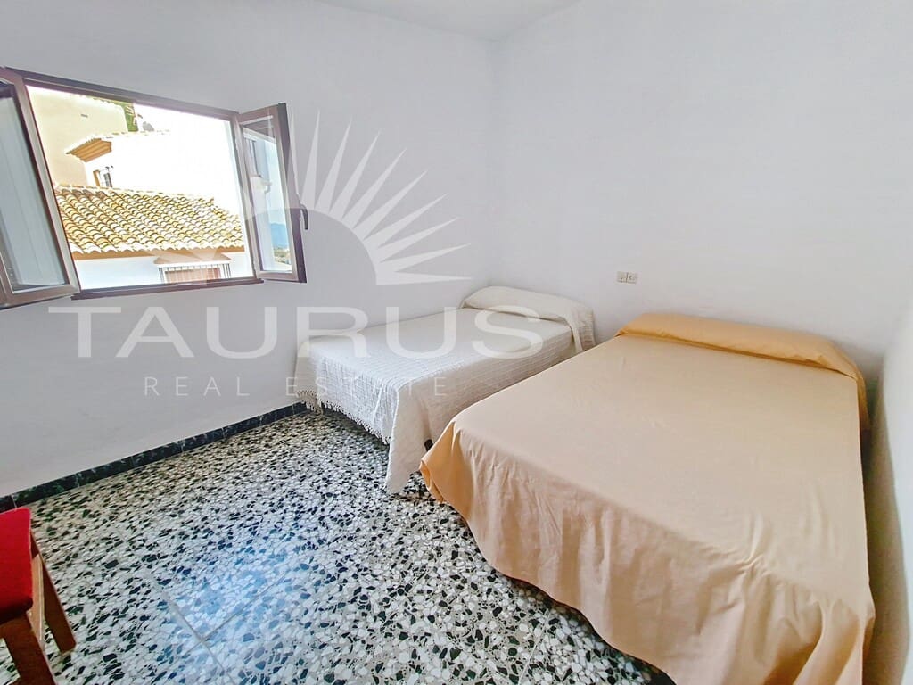 5 slaapkamer Huis te koop in Canillas de Aceituno - € 140.000 (Ref: 10180370)