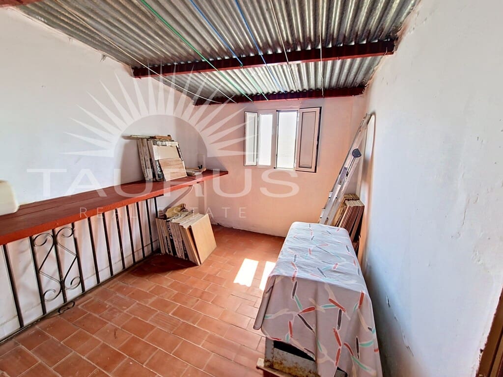 5 slaapkamer Huis te koop in Canillas de Aceituno - € 140.000 (Ref: 10180370)