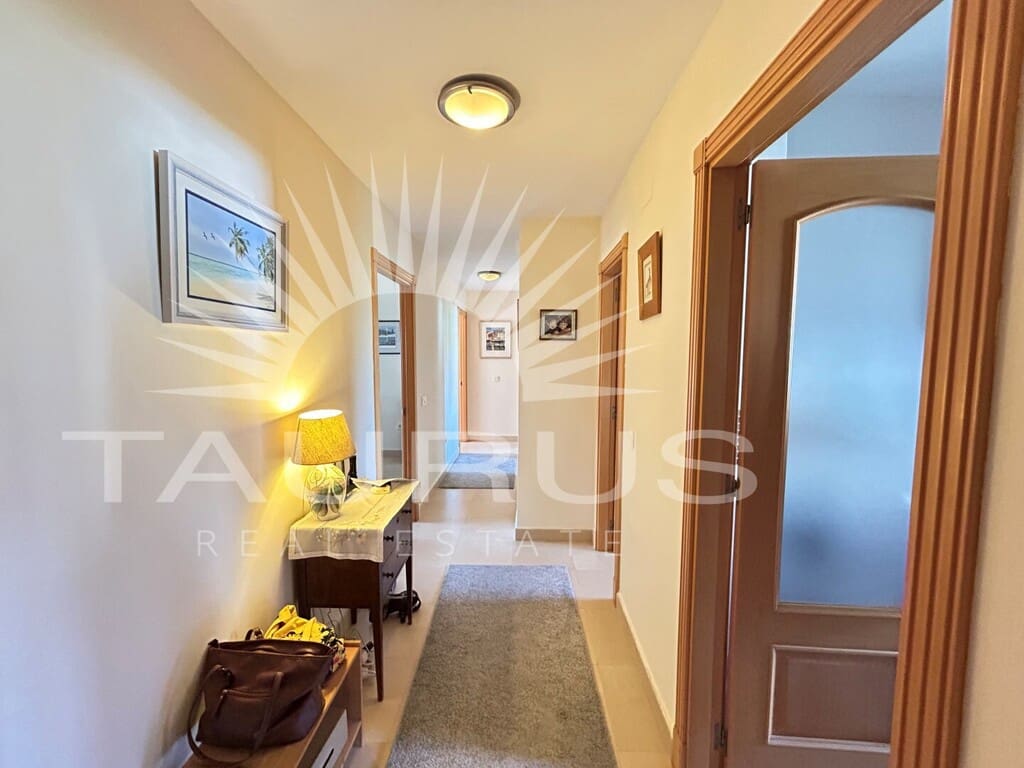 3 chambre Appartement à vendre à Caleta de Velez avec piscine garage - 339 000 € (Ref: 10182643)