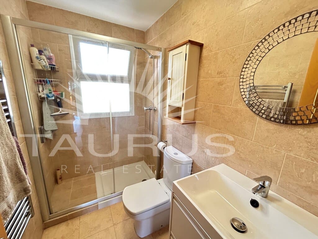 3 chambre Appartement à vendre à Caleta de Velez avec piscine garage - 339 000 € (Ref: 10182643)