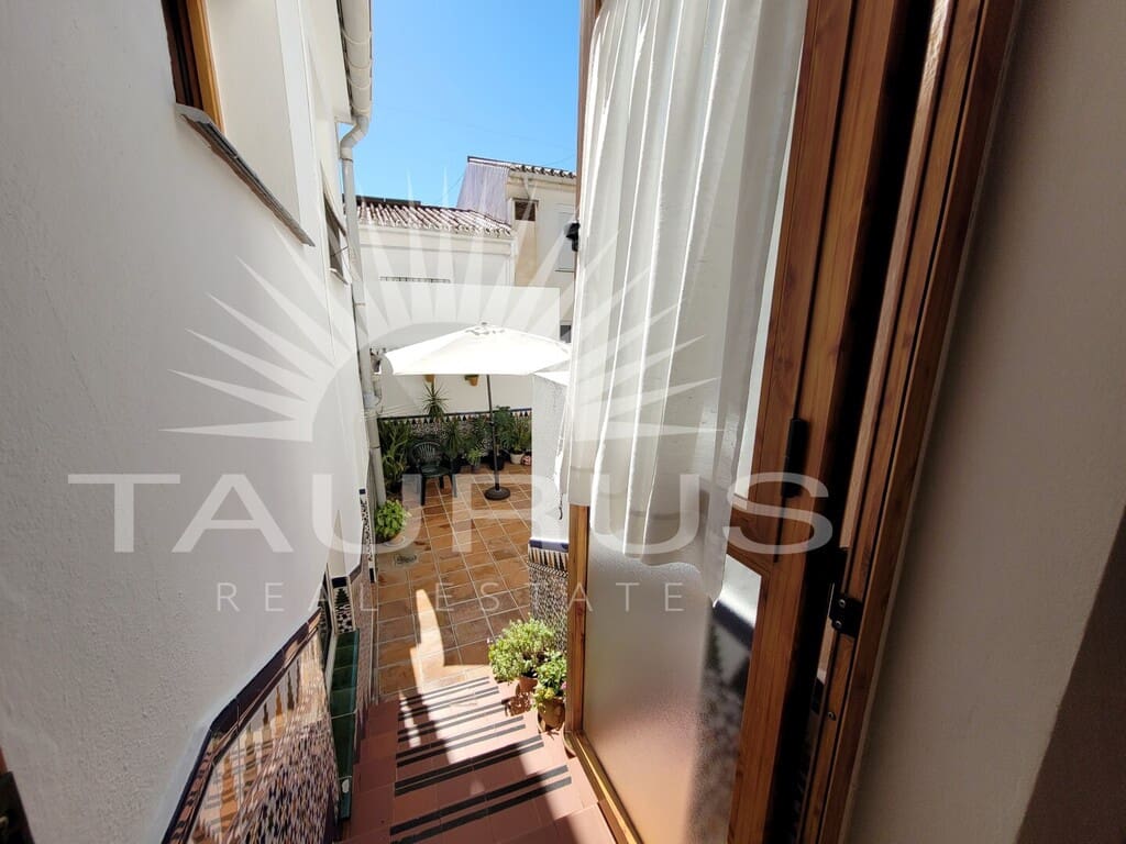 3 sovrum Hus till salu i Velez-Malaga med garage - 320 000 € (Ref: 10182646)