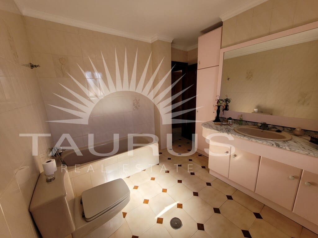 3 sovrum Hus till salu i Velez-Malaga med garage - 320 000 € (Ref: 10182646)