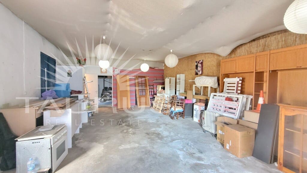 Kommersiell til salgs i Archez med garasje - € 135 000 (Ref: 10184283)