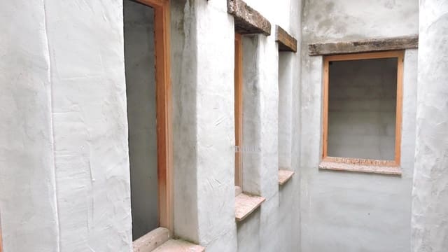 9 soverom Kommersiell til salgs i Frigiliana med svømmebasseng - € 300 000 (Ref: 3162967)