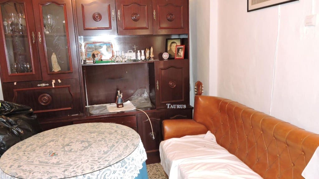 2 soverom Hus til salgs i Sayalonga - € 112 000 (Ref: 3162983)