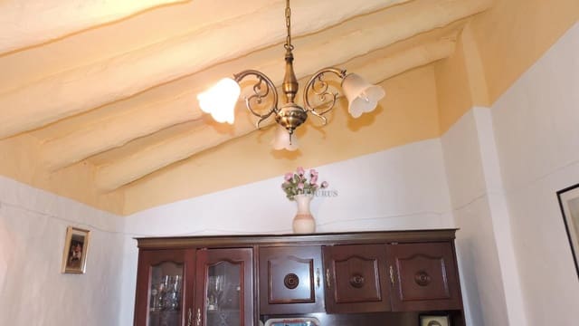 2 soverom Hus til salgs i Sayalonga - € 112 000 (Ref: 3162983)