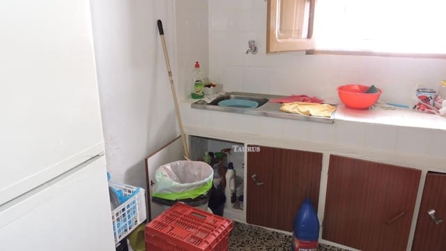 2 soverom Hus til salgs i Sayalonga - € 112 000 (Ref: 3162983)