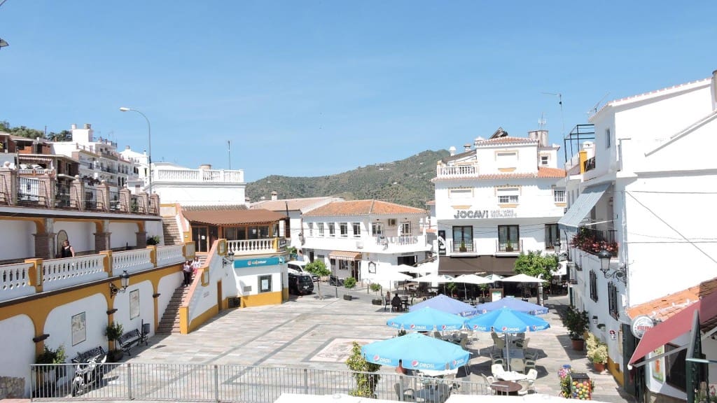 2 soverom Hus til salgs i Sayalonga - € 112 000 (Ref: 3162983)