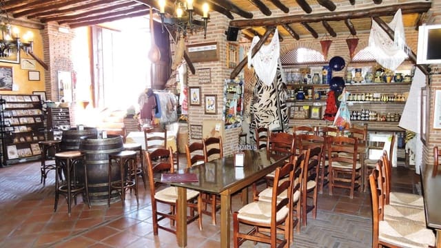 Kommersiell til salgs i Cómpeta - € 365 000 (Ref: 3163017)