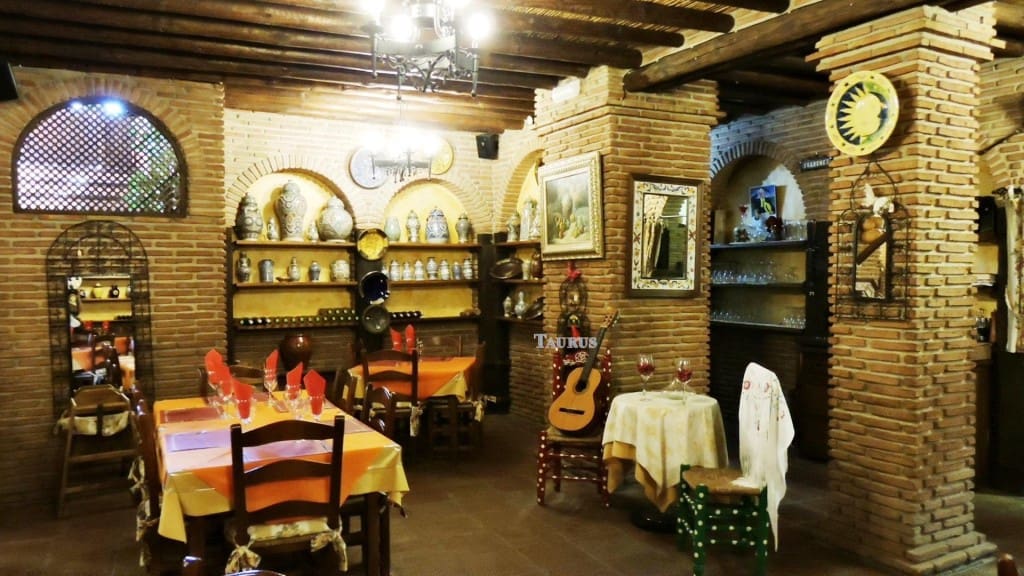 Erhverv til salg i Competa - € 365.000 (Ref: 3163017)