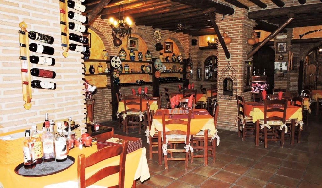 Erhverv til salg i Competa - € 365.000 (Ref: 3163017)