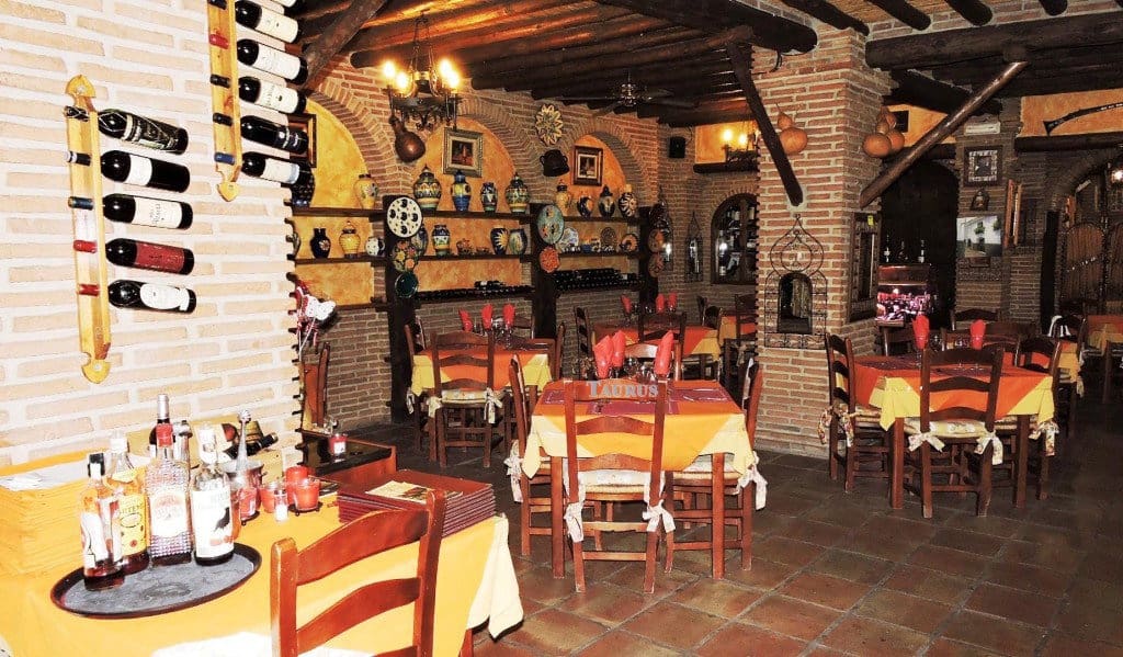 Comercial para venda em Competa - 365 000 € (Ref: 3163017)