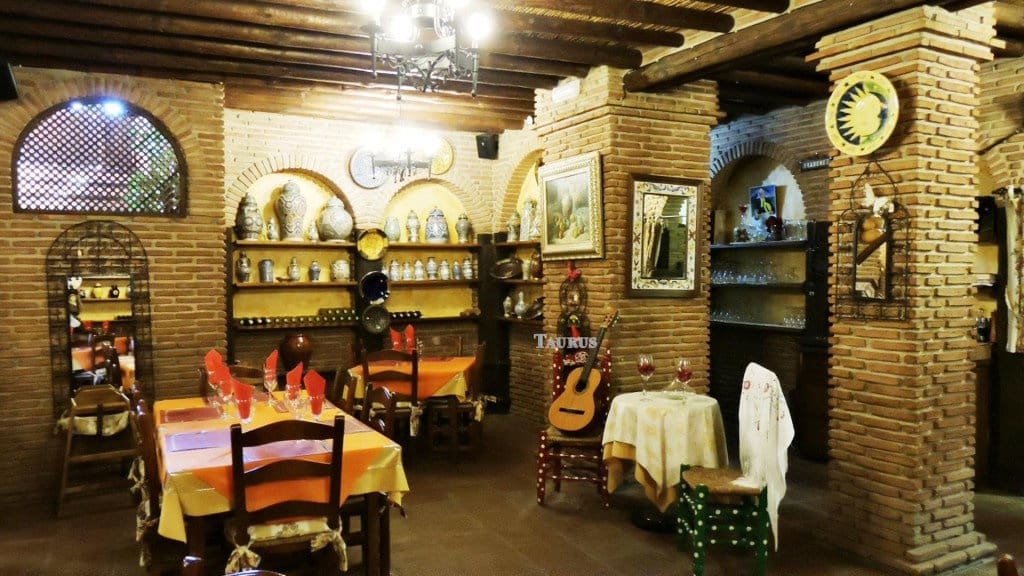 Comercial para venda em Competa - 365 000 € (Ref: 3163017)