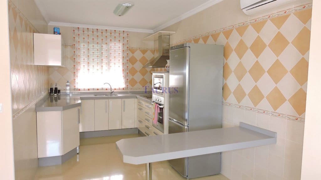 3 bedroom Townhouse for sale in Competa with garage - € 180,000 (Ref: 3163037)