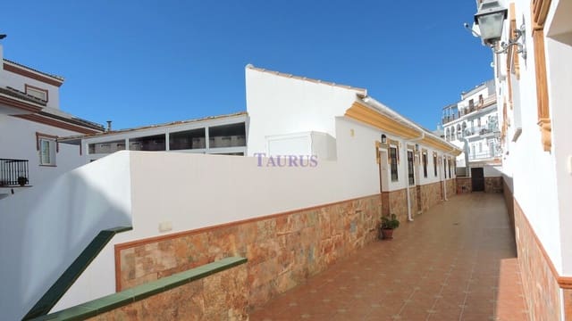 3 quarto Casa em Banda para venda em Cómpeta com garagem - 180 000 € (Ref: 3163037)