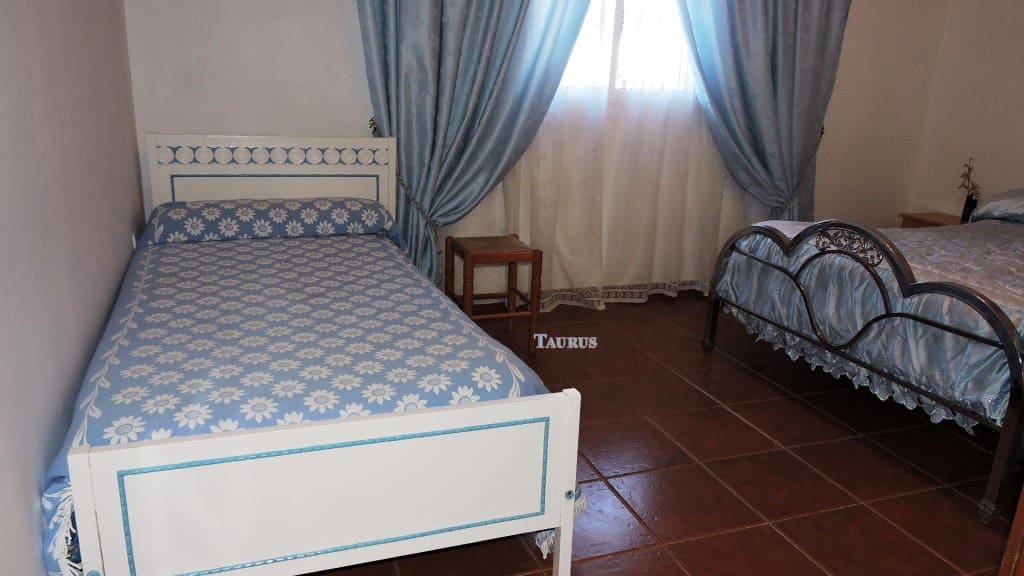 3 bedroom Villa for sale in Competa with pool garage - € 262,000 (Ref: 3163041)