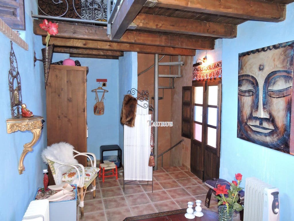 Casa de 2 habitaciones en Archez en venta - 75.000 € (Ref: 3163110)