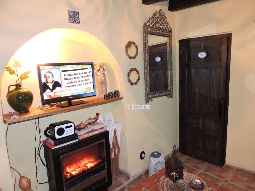 Casa de 2 habitaciones en Archez en venta - 75.000 € (Ref: 3163110)