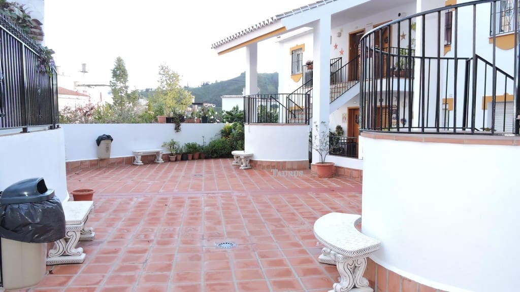 4 soveværelse Lejlighed til salg i Competa - € 180.000 (Ref: 3163147)