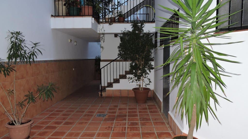 4 soveværelse Lejlighed til salg i Competa - € 180.000 (Ref: 3163147)