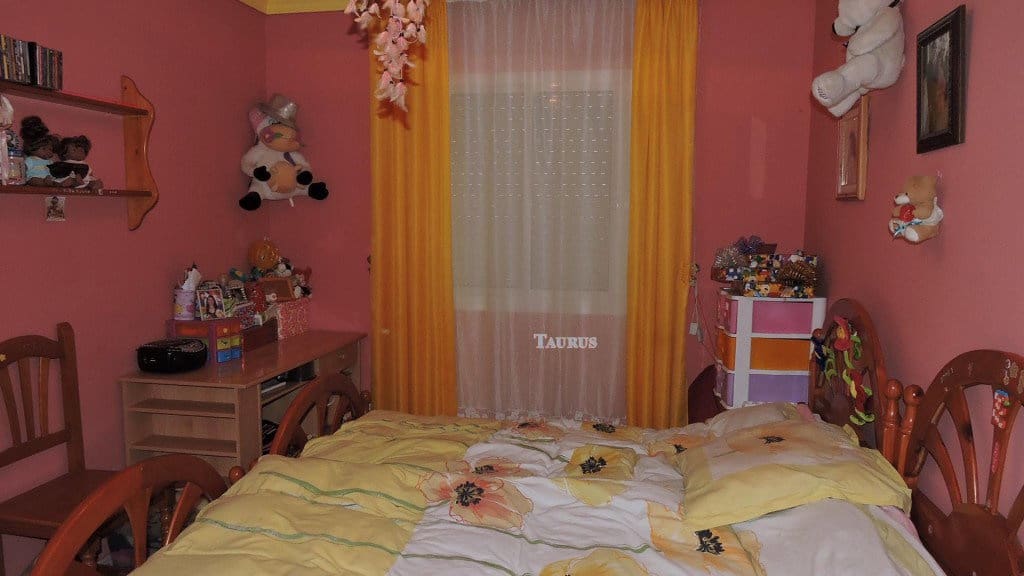 4 camera da letto Appartamento in vendita in Competa con garage - 180.000 € (Rif: 3163147)