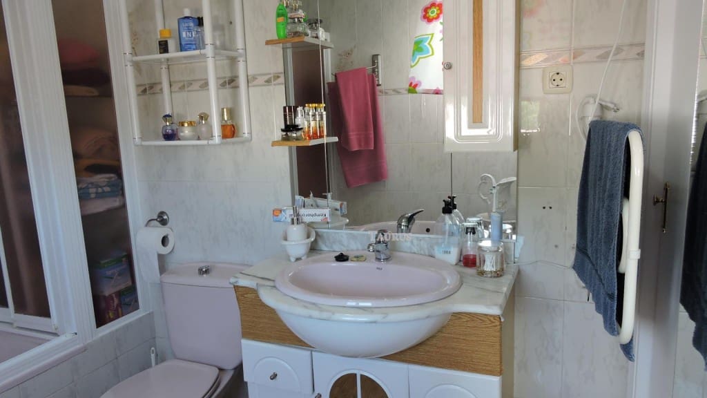 4 soveværelse Byhus til salg i Canillas de Albaida - € 175.000 (Ref: 3163155)