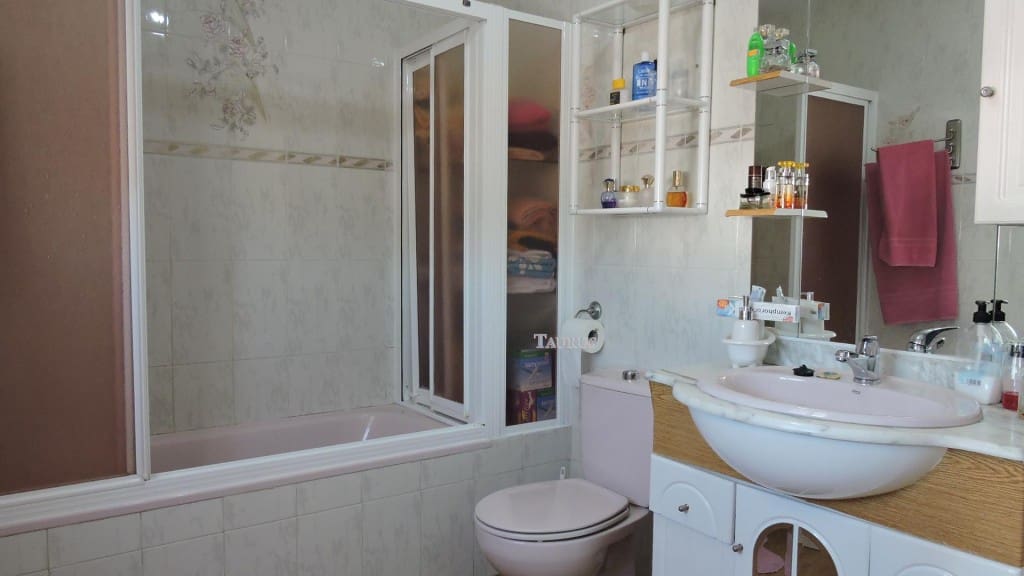 4 soveværelse Byhus til salg i Canillas de Albaida - € 175.000 (Ref: 3163155)