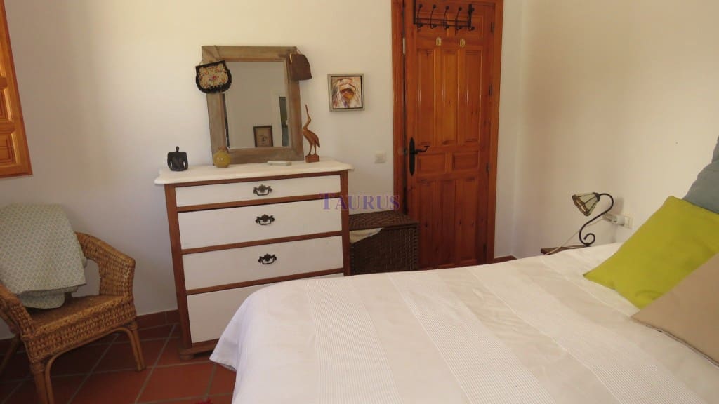 3 soveværelse Byhus til salg i Canillas de Albaida - € 159.000 (Ref: 3163203)