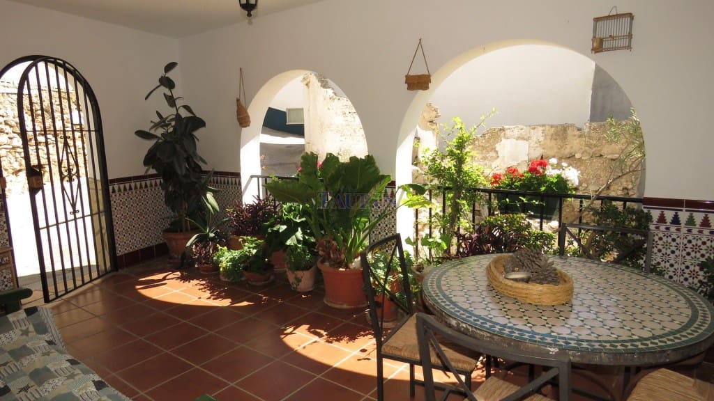 3 soveværelse Byhus til salg i Canillas de Albaida - € 159.000 (Ref: 3163203)