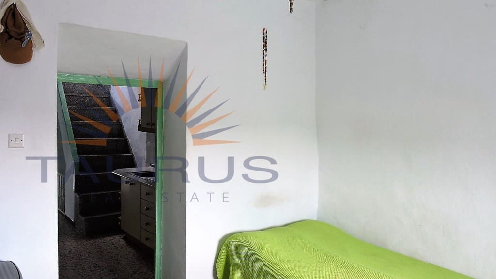 2 bedroom Townhouse for sale in Competa - € 87,000 (Ref: 3163259)