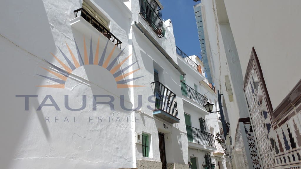 2 bedroom Townhouse for sale in Competa - € 87,000 (Ref: 3163259)