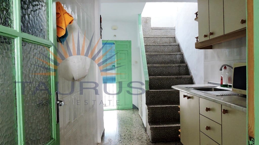 2 bedroom Townhouse for sale in Competa - € 87,000 (Ref: 3163259)