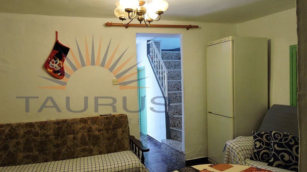 2 bedroom Townhouse for sale in Competa - € 87,000 (Ref: 3163259)