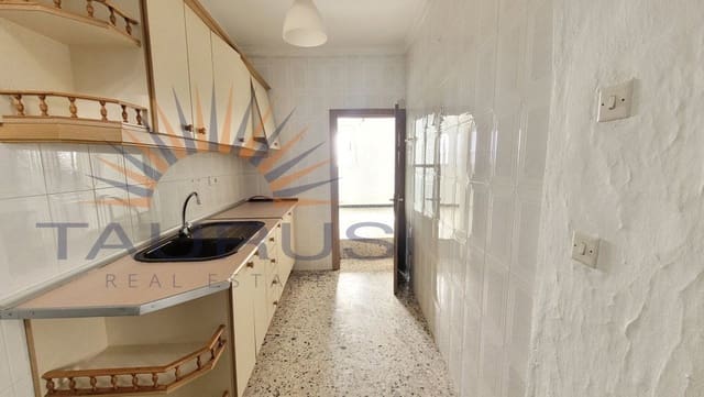 2 makuuhuone Omakotitalo myytävänä paikassa Cómpeta - 87 000 € (Ref: 3163259)