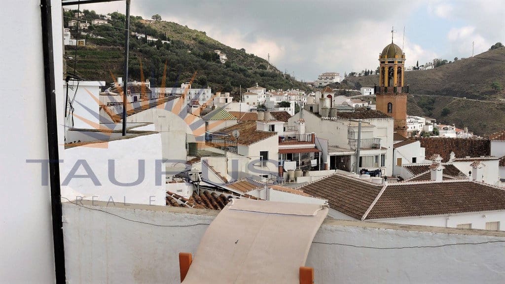 2 bedroom Townhouse for sale in Competa - € 87,000 (Ref: 3163259)
