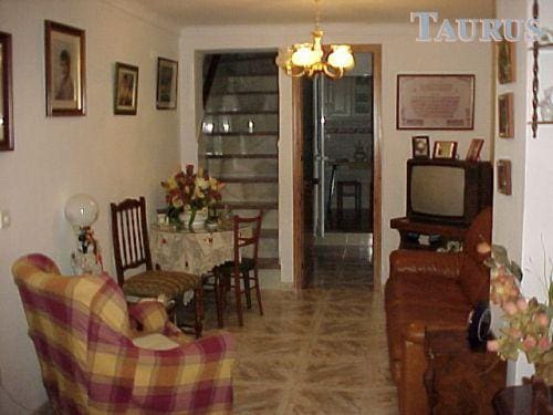 3 slaapkamer Huis te koop in Algarrobo - € 102.000 (Ref: 3163320)