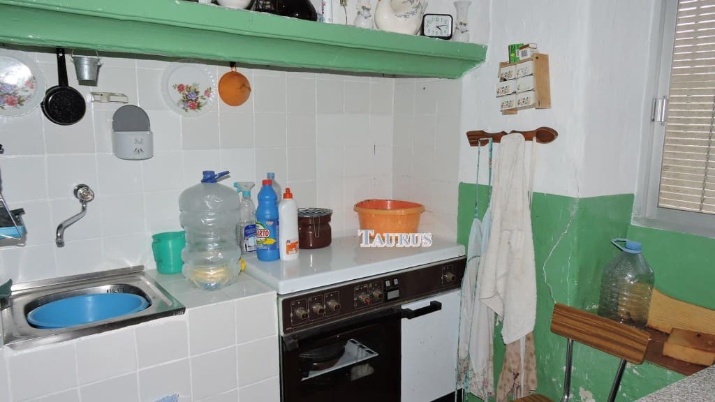 1 chambre Maison de Ville à vendre à Sayalonga - 53 000 € (Ref: 3163322)