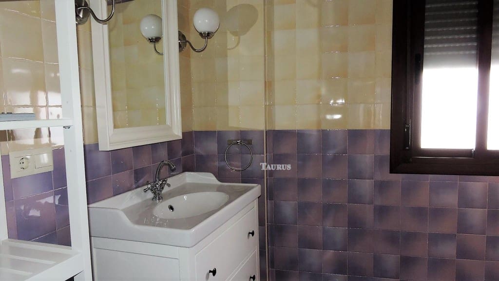 3 soveværelse Byhus til salg i Salares - € 209.000 (Ref: 3422554)