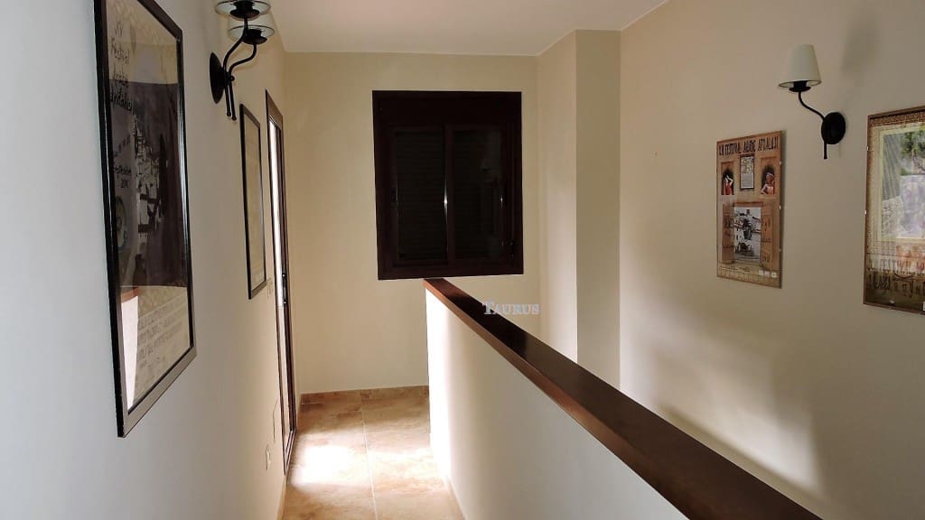 3 soveværelse Byhus til salg i Salares - € 209.000 (Ref: 3422554)