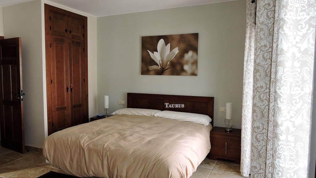 3 soveværelse Byhus til salg i Salares - € 209.000 (Ref: 3422554)