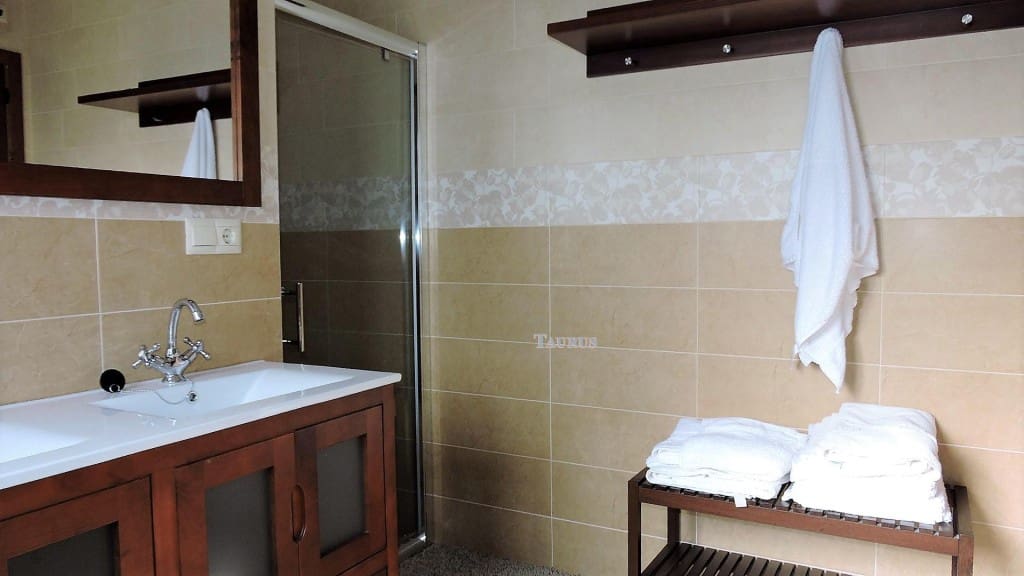 3 soveværelse Byhus til salg i Salares - € 209.000 (Ref: 3422554)