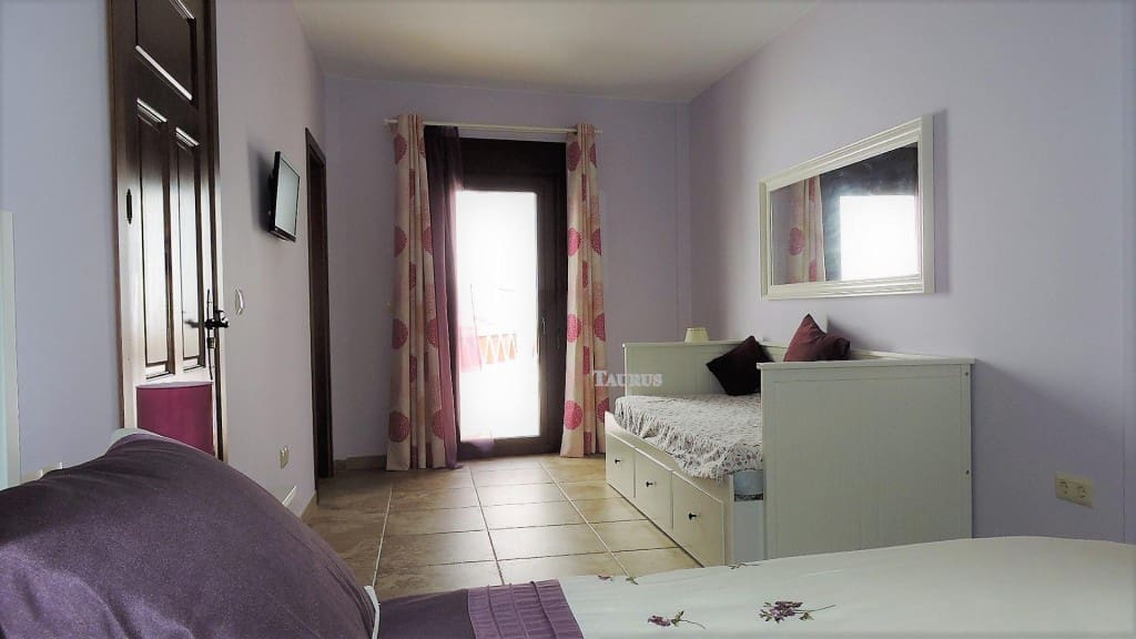 3 soveværelse Byhus til salg i Salares - € 209.000 (Ref: 3422554)