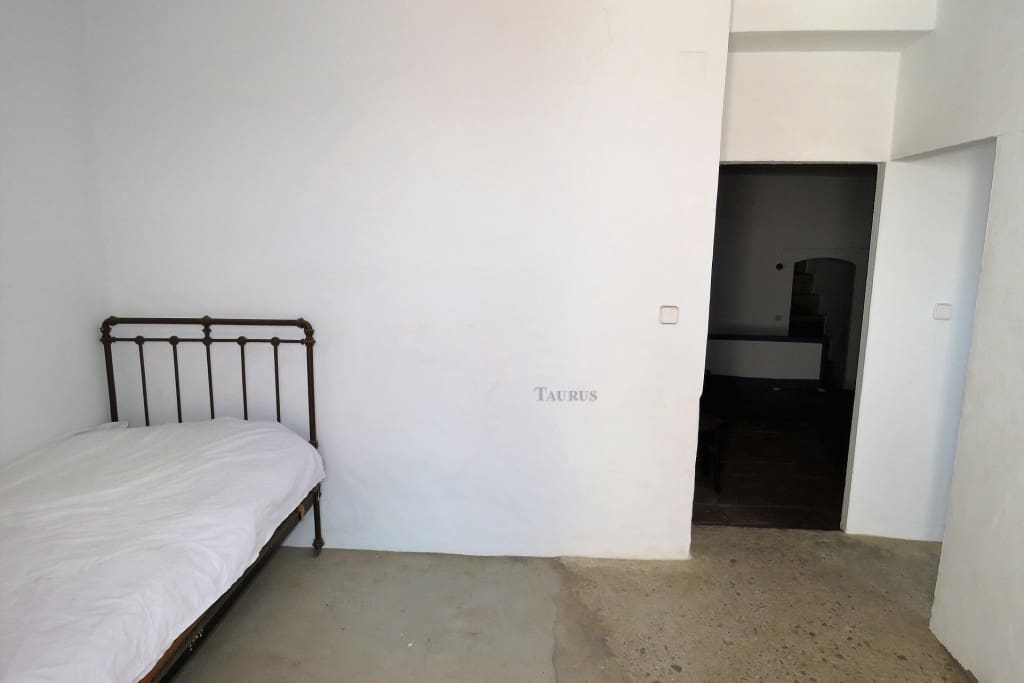 6 soverom Hus til salgs i Canillas de Albaida - € 132 000 (Ref: 3442847)