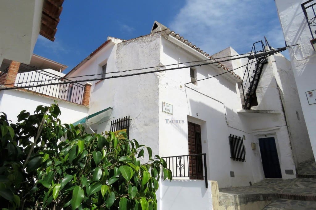 6 soverom Hus til salgs i Canillas de Albaida - € 132 000 (Ref: 3442847)