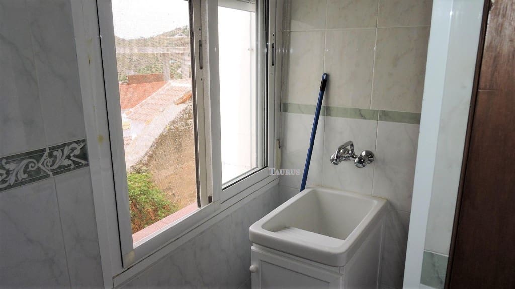 8 camera da letto Casa in vendita in Canillas de Albaida - 149.000 € (Rif: 3451963)