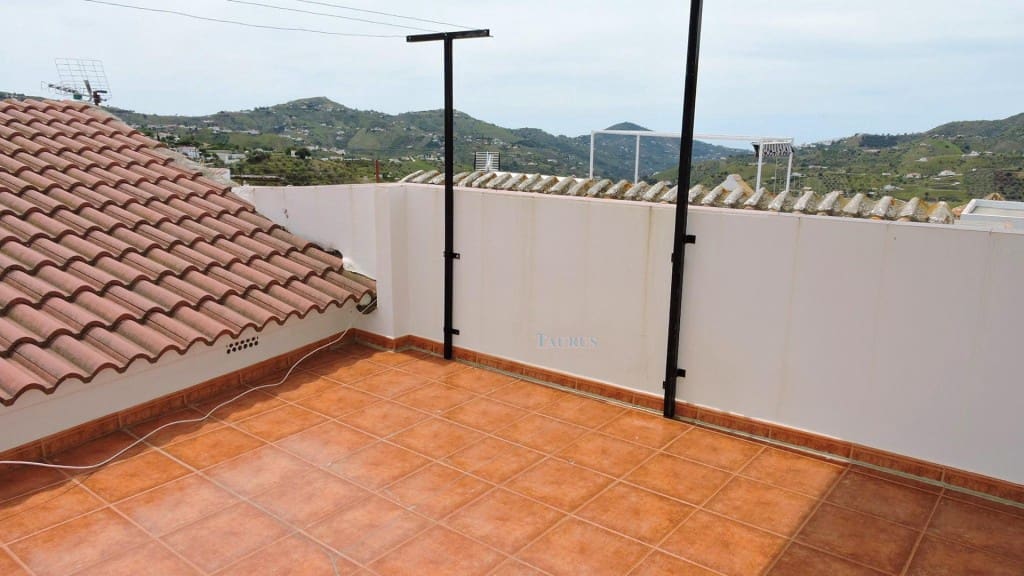 8 camera da letto Casa in vendita in Canillas de Albaida - 149.000 € (Rif: 3451963)