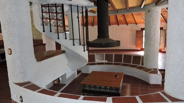 4 camera da letto Villa in vendita in Torrox con piscina garage - 360.000 € (Rif: 3471024)