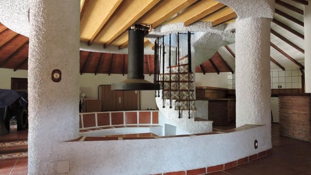 4 camera da letto Villa in vendita in Torrox con piscina garage - 360.000 € (Rif: 3471024)